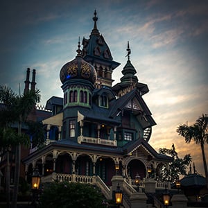 Hong Kong Disneyland – Mystic Manor: pre-show tour blog_HKDL2013_MYST