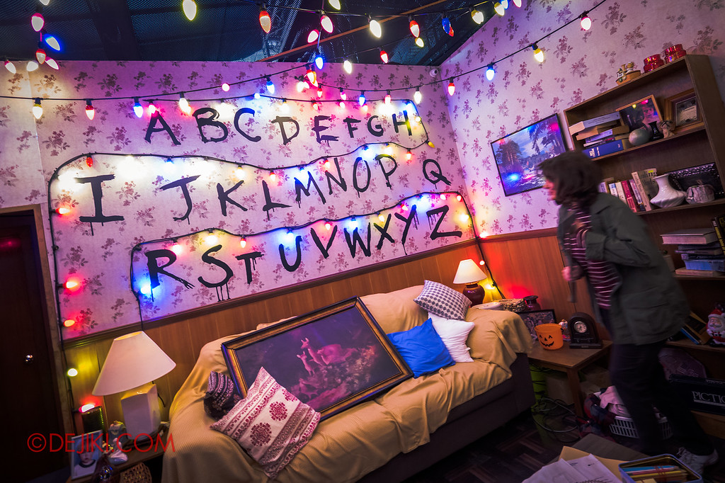 First Look Stranger Things Haunted House At Uss Halloween Horror