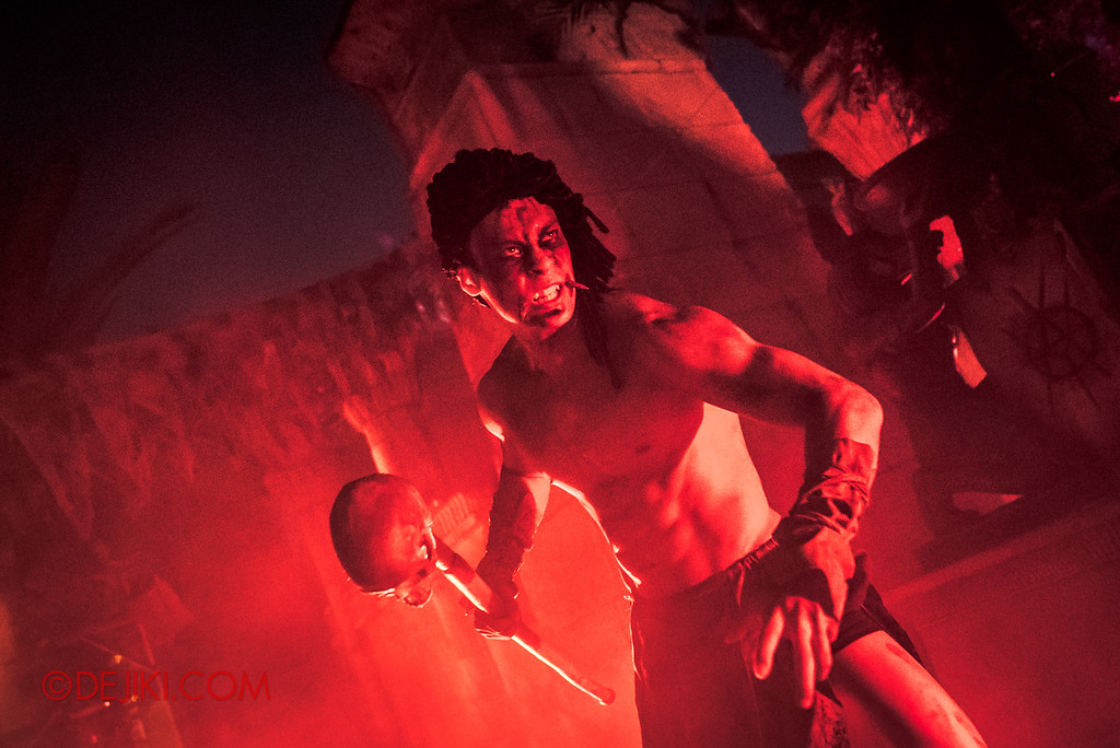 Universal Studios Singapore Halloween Horror Nights 8 - CANNIBAL scare zone stilt warrior