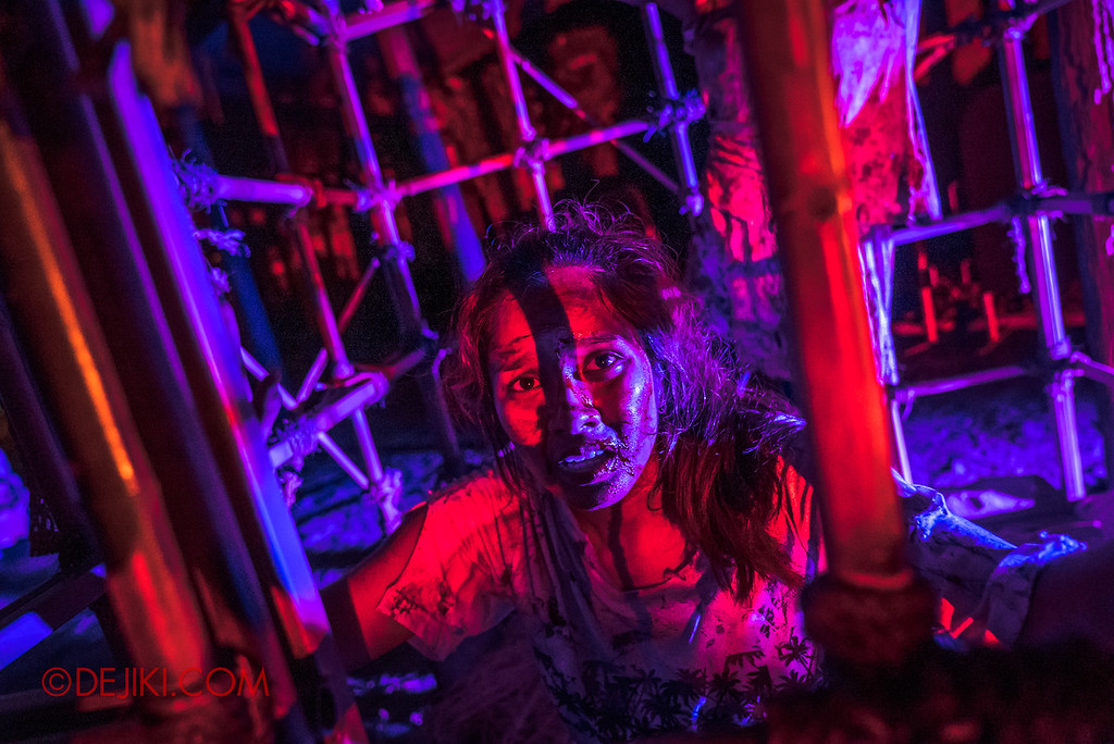 Universal Studios Singapore Halloween Horror Nights 8 - CANNIBAL scare zone victim