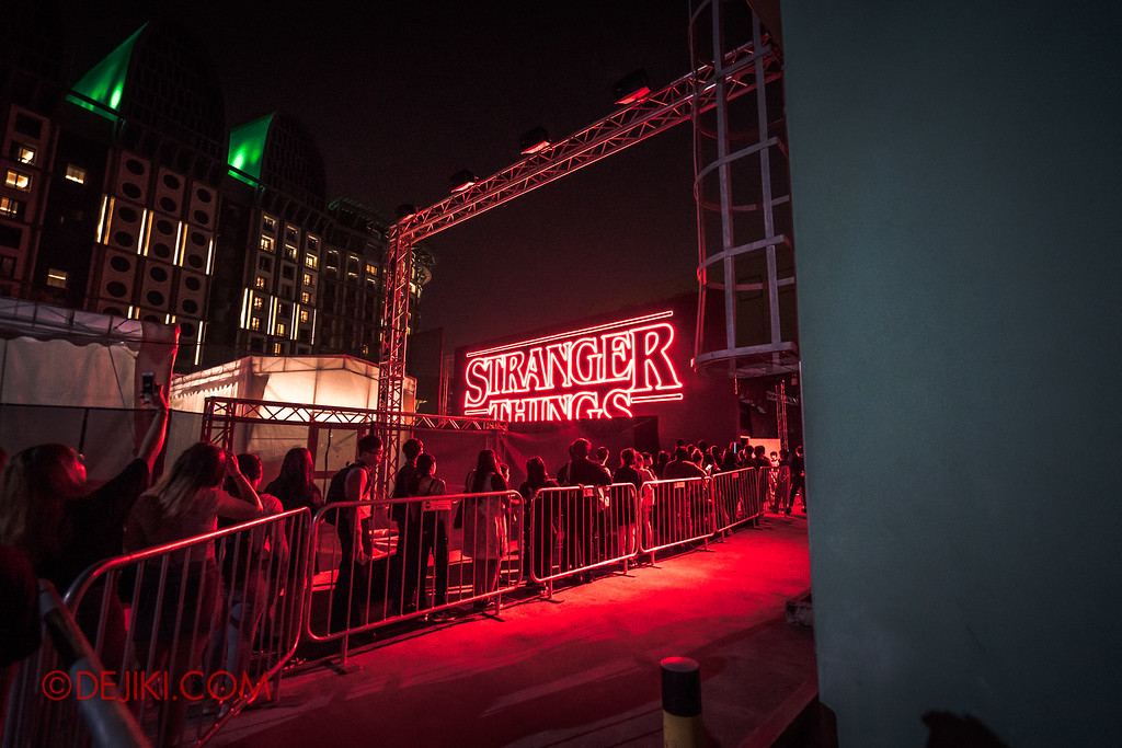 Universal Studios Singapore Halloween Horror Nights 8 - STRANGER THINGS queue