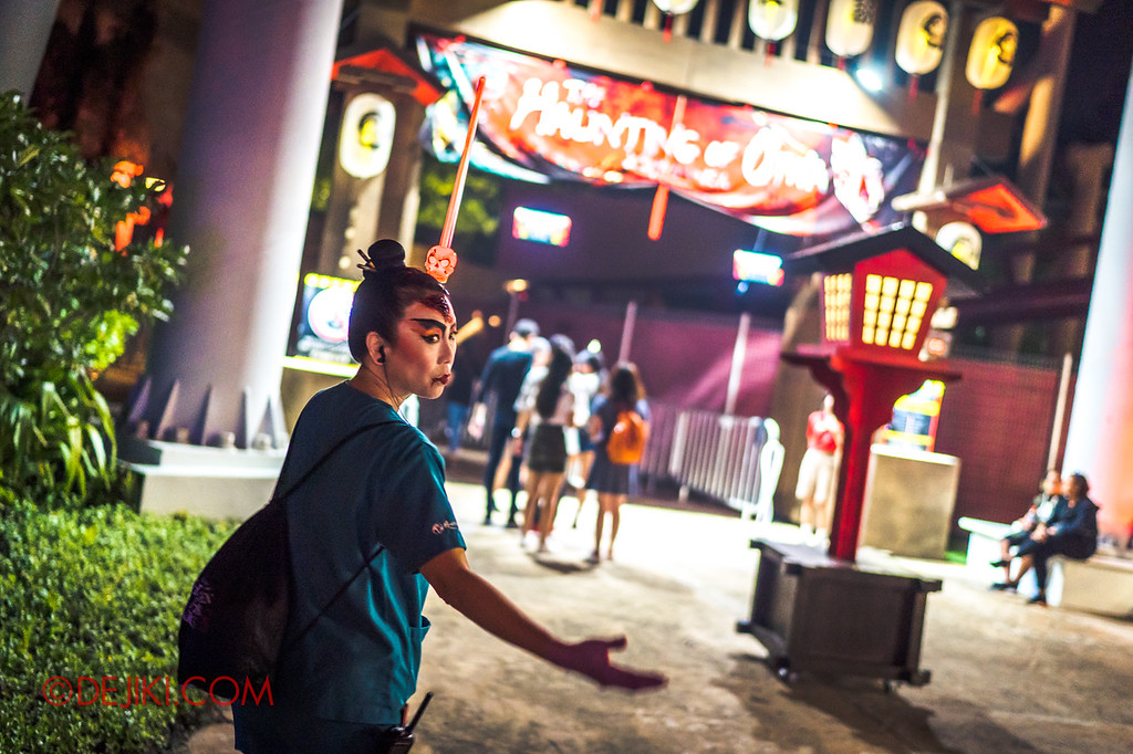 USS Halloween Horror Nights 8 RIP Tour Review - Going through VIP access at The Haunting of Oiwa