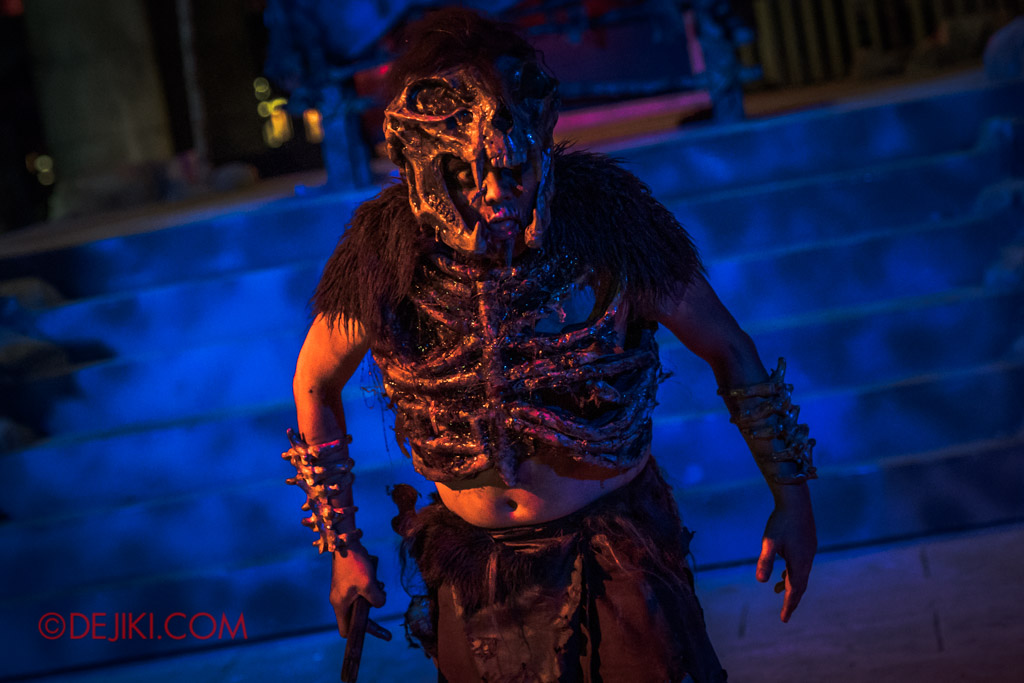 USS Singapore Halloween Horror Nights 8 Cannibal scare zone Blood and Bones show finale Cannibal chief