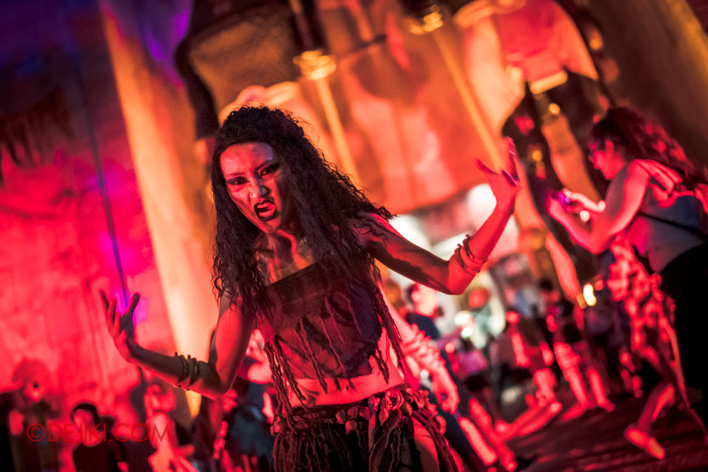 USS Singapore Halloween Horror Nights 8 Cannibal scare zone belly dancer dramatic
