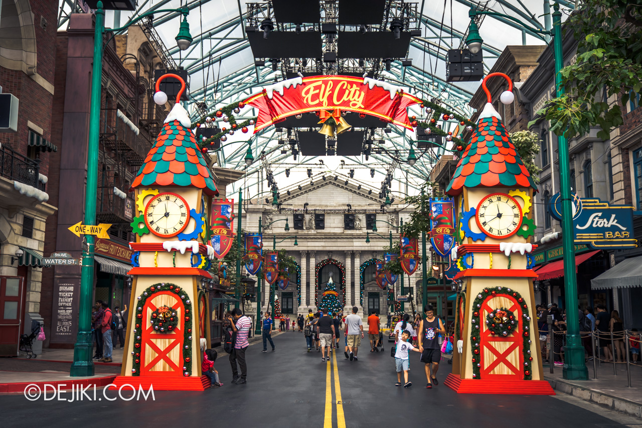 Universal Studios Singapore - Universal Christmas 2018 Elf City New York entrance