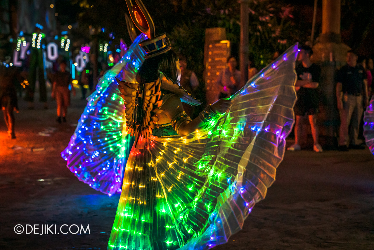 Universal Studios Singapore - Hollywood Dreams Light-up Parade - 5 Ancient Egypt Scarab Princess detail