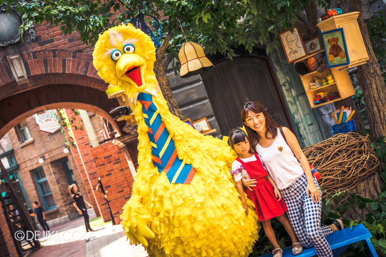 Universal Studios Singapore - Sesame Street 50 Years and Counting Celebration big bird nest photo op