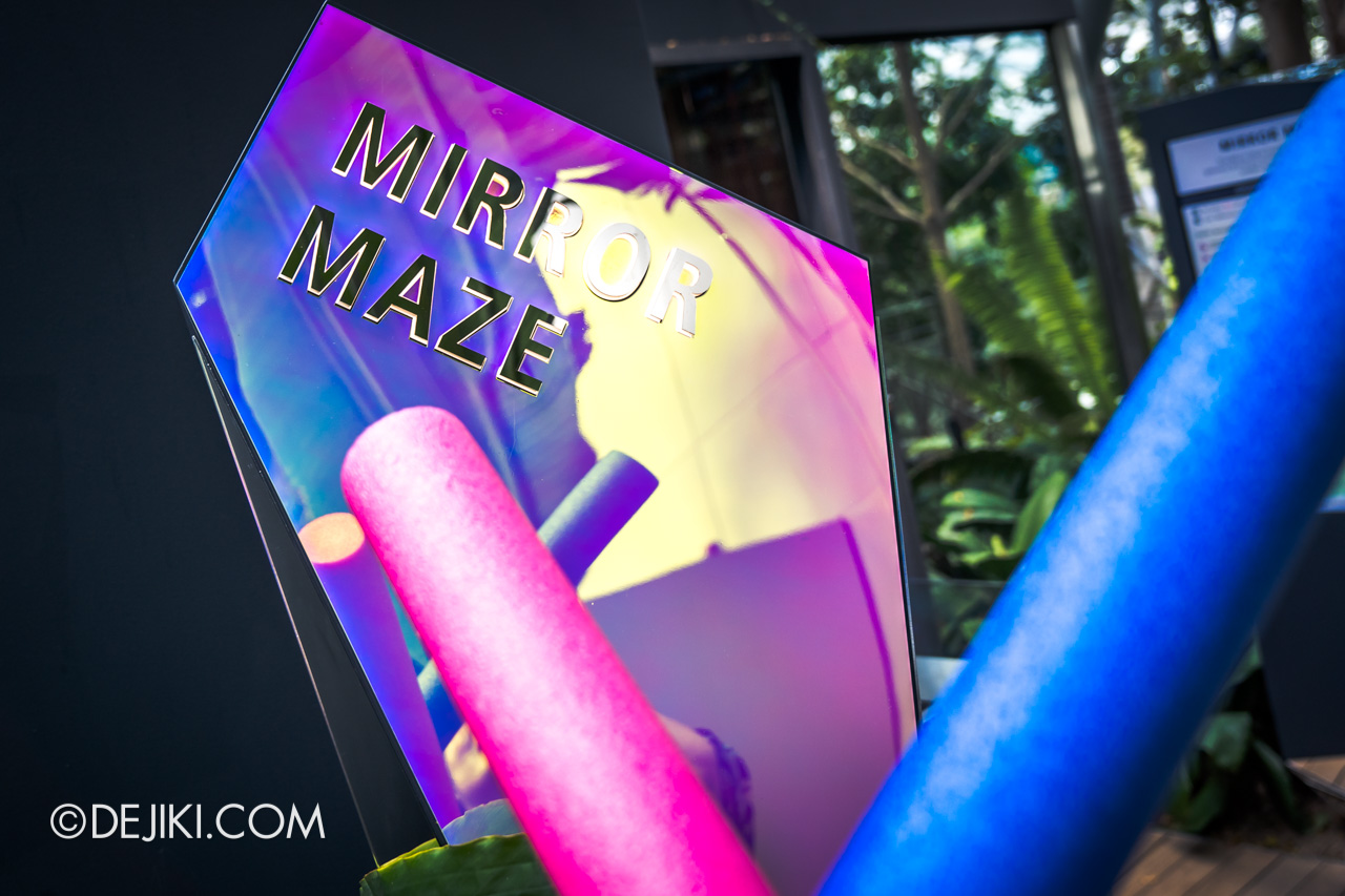 Jewel Changi Airport - Canopy Park 7 - Mirror maze entrance