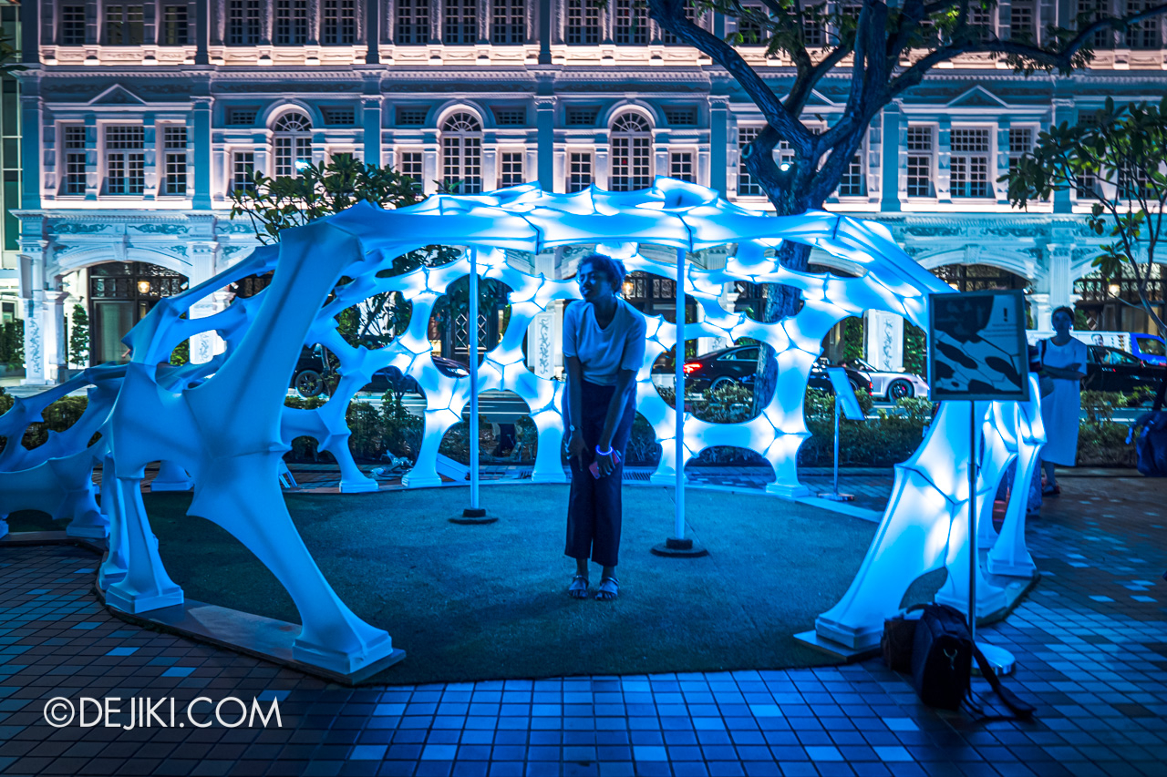 Singapore Night Festival 2019 - 04 Symbiote by LiteWerkz girl