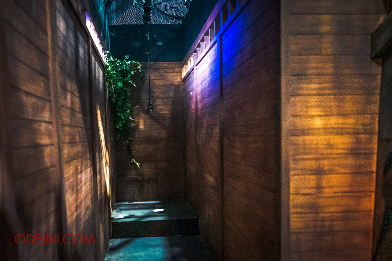 USS HHN9 Sneak Preview Behind The Scenes Curse of The Naga House Day Tour stunt corridor