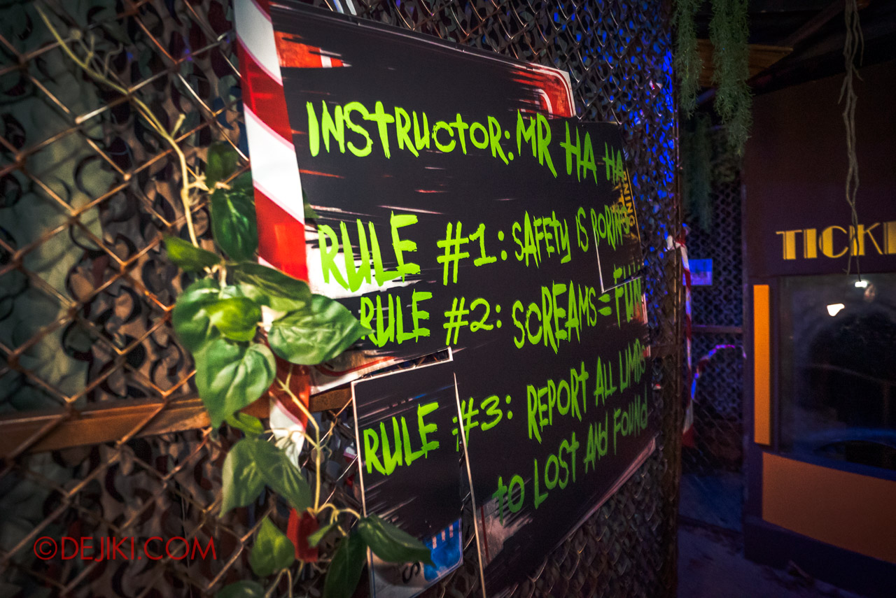 USS Halloween Horror Nights 9 Twisted Clown University haunted house 07b instructor haha rules