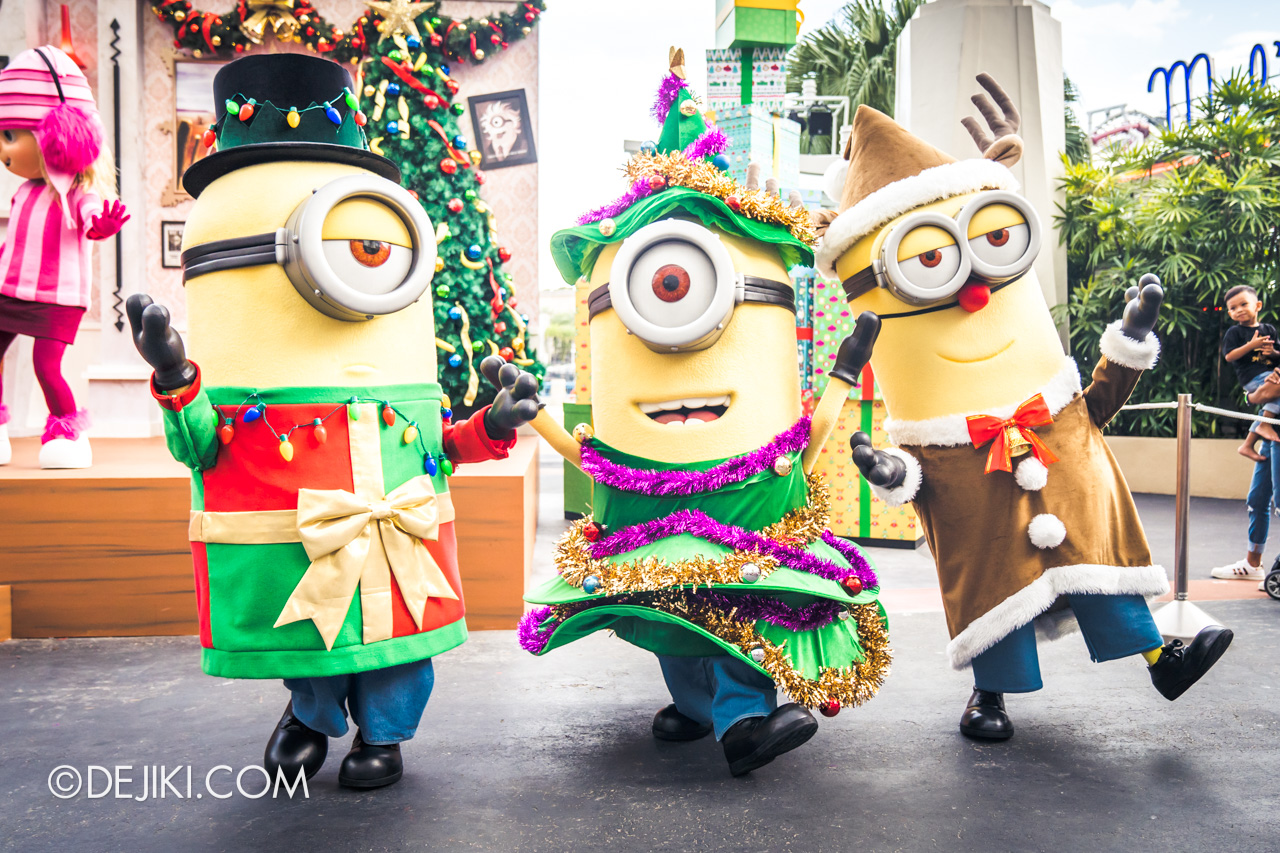 Universal Studios Singapore A Universal Christmas 2019 event Despicable Me Family Christmas Minions Trio