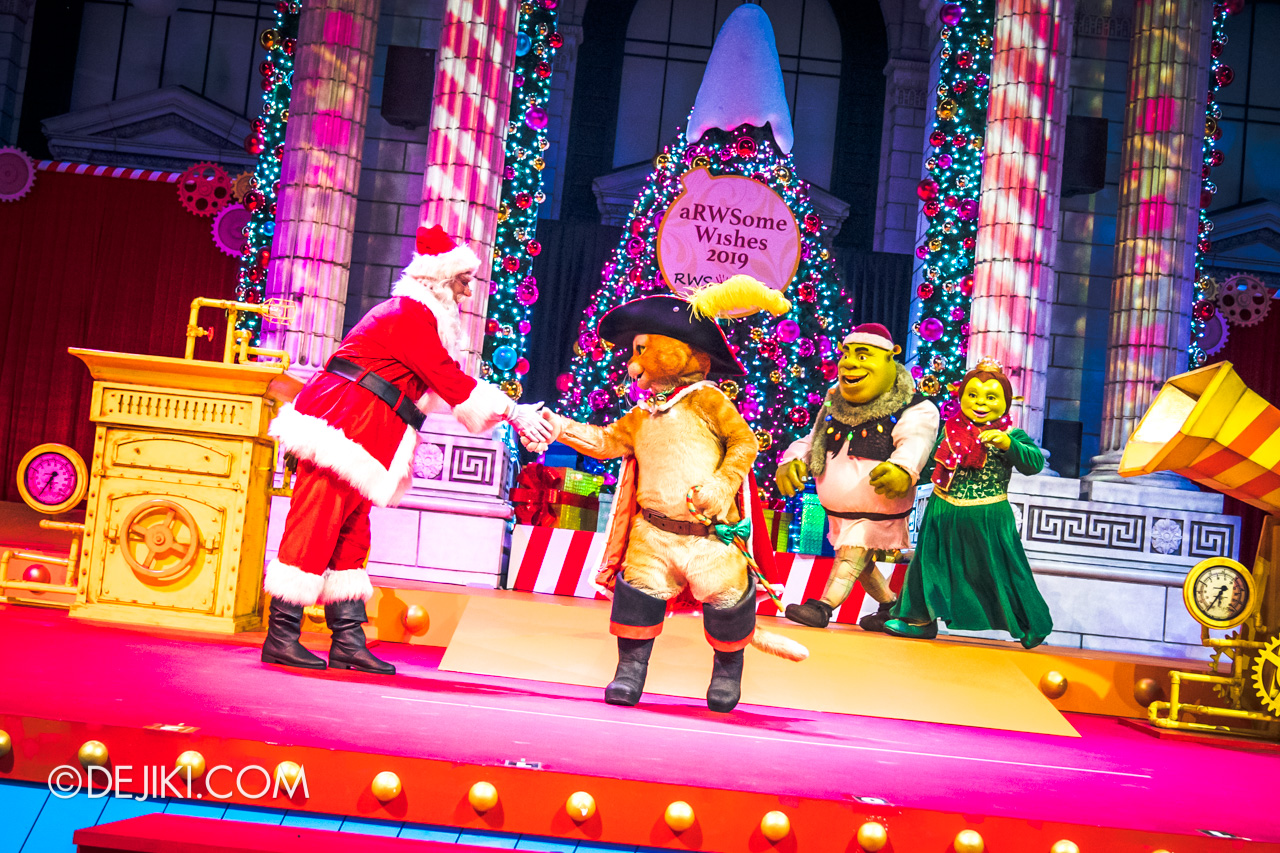 Universal Studios Singapore A Universal Christmas 2019 event The Great Christmas Invention 13 finale meet and greet puss shrek fiona
