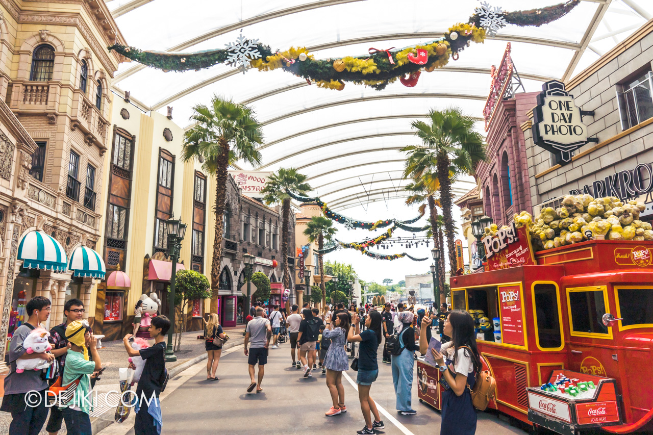 Universal Studios Singapore Park Update November 2019 Photos around USS Christmas Park decorations at Hollywood