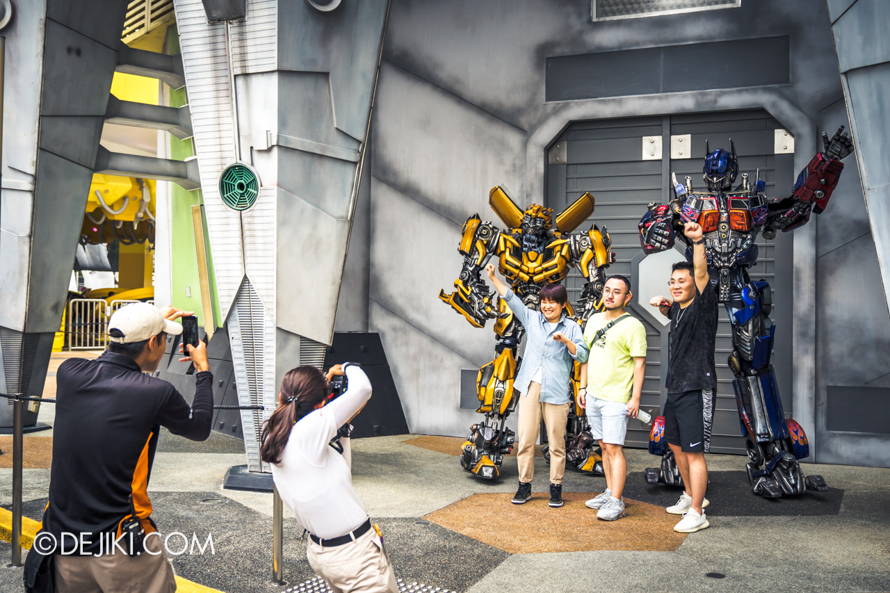Universal Studios Singapore January 2020 Park update New Transformers Meet and Greet action 1