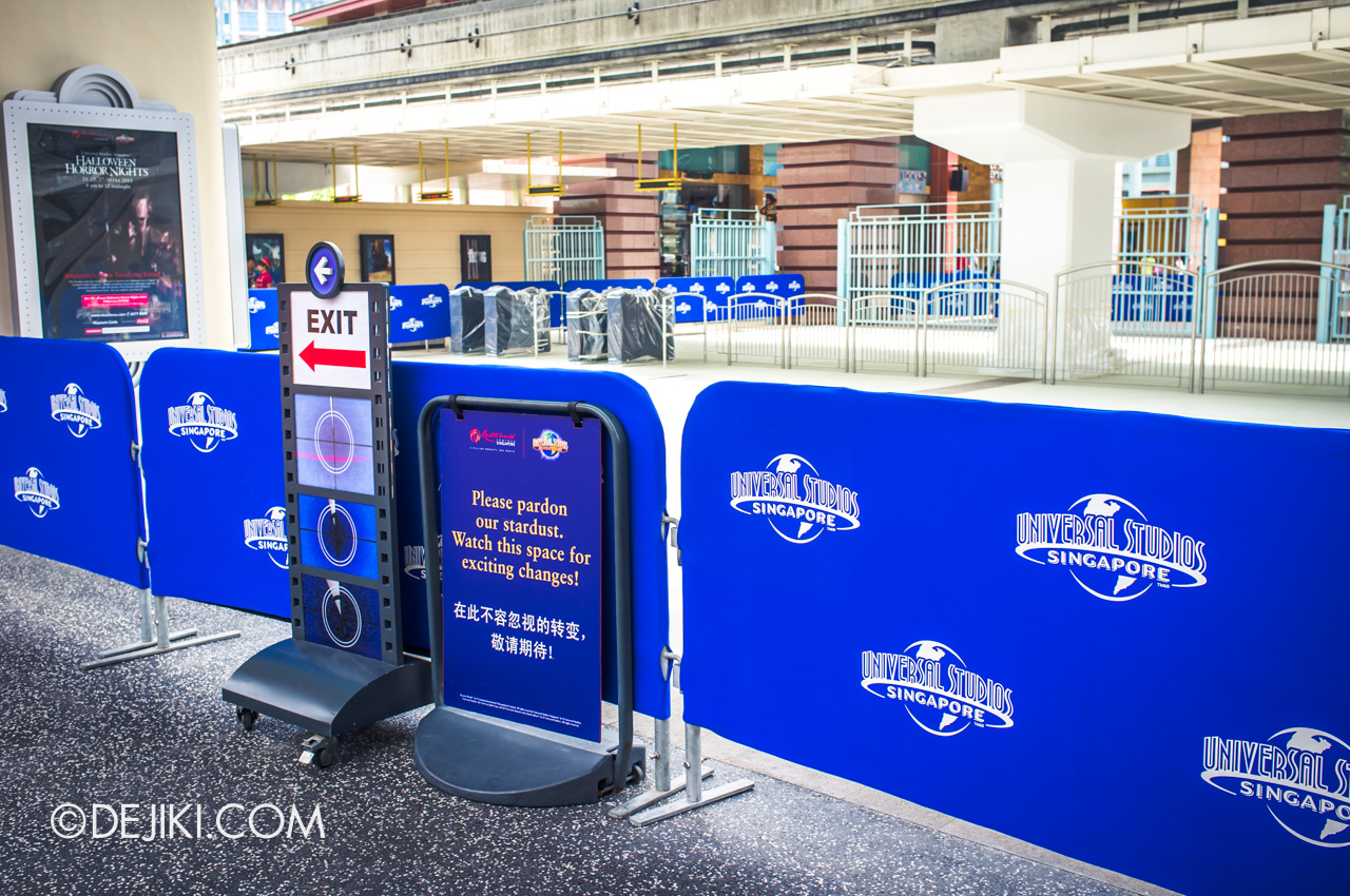 Universal Studios Singapore 10th Anniversary Flashback 2011 Repaving the Entrance