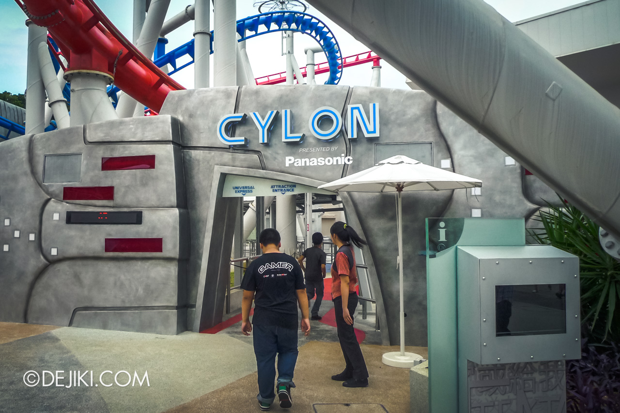 Universal Studios Singapore 10th Anniversary Flashback Battlestar Galactica original ride entrance for CYLON