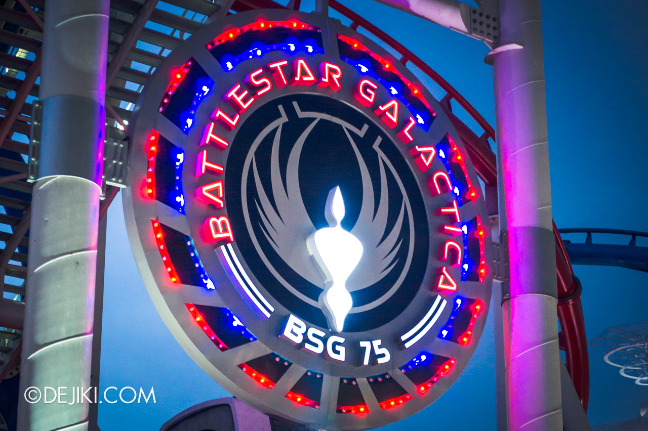 Universal Studios Singapore 10th Anniversary Flashback Battlestar Galactica sign original