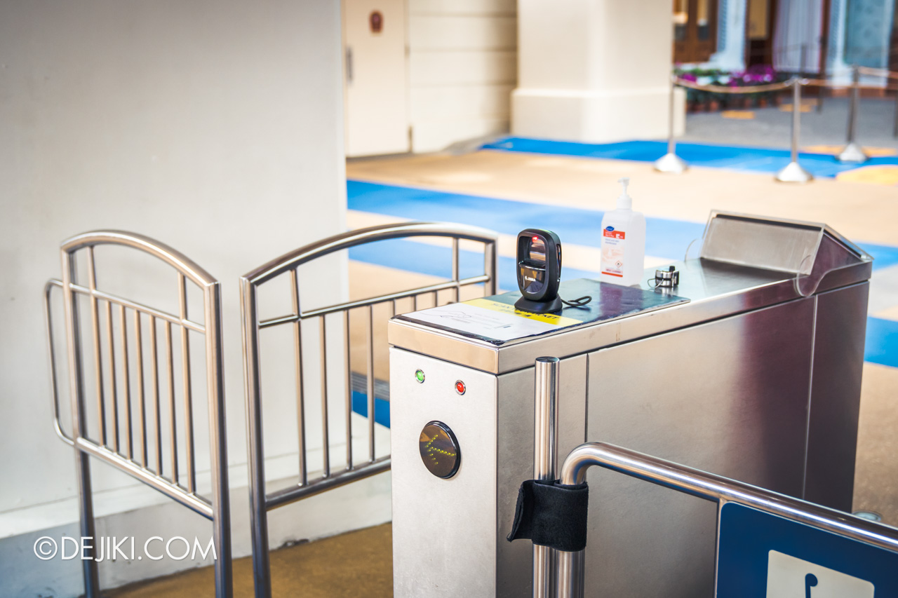 Universal Studios Singapore Park Update July 2020 Reopening Park Entry Procedure self scanning turnstile