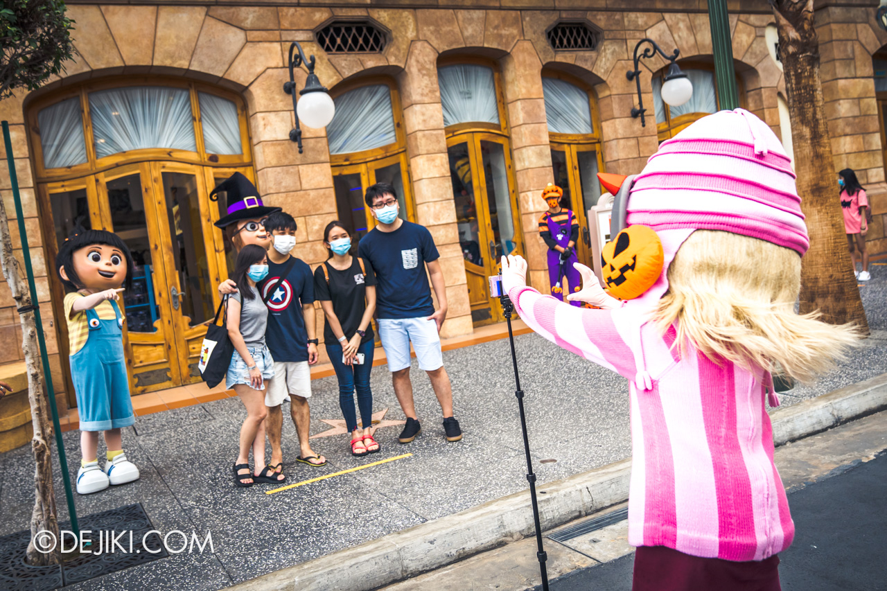 Universal Studios Singapore Park Update Sept 2020 Meet and Greet experiences Despicable Me girls Edith