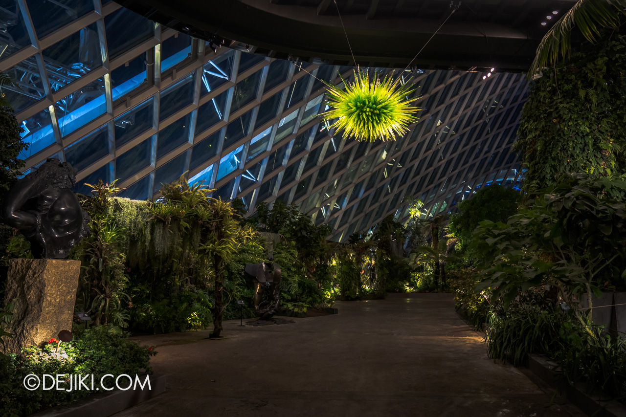 Gardens by the Bay Chihuly in Bloom Cloud Forest Uranium Green Icicle Chandelier