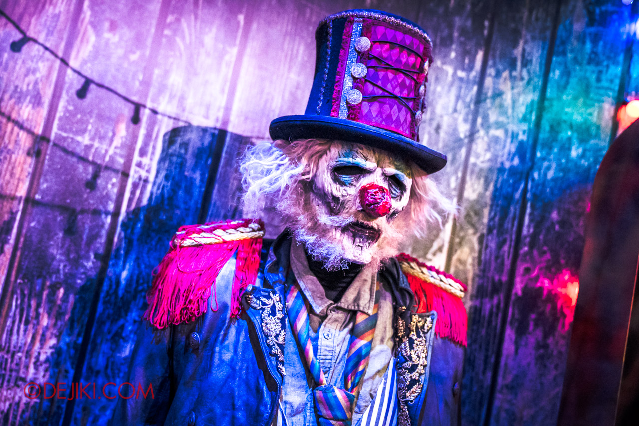 USS Halloween Horror Nights Exhibition Haunted Houses 4 Clowns Ringleader Rusty