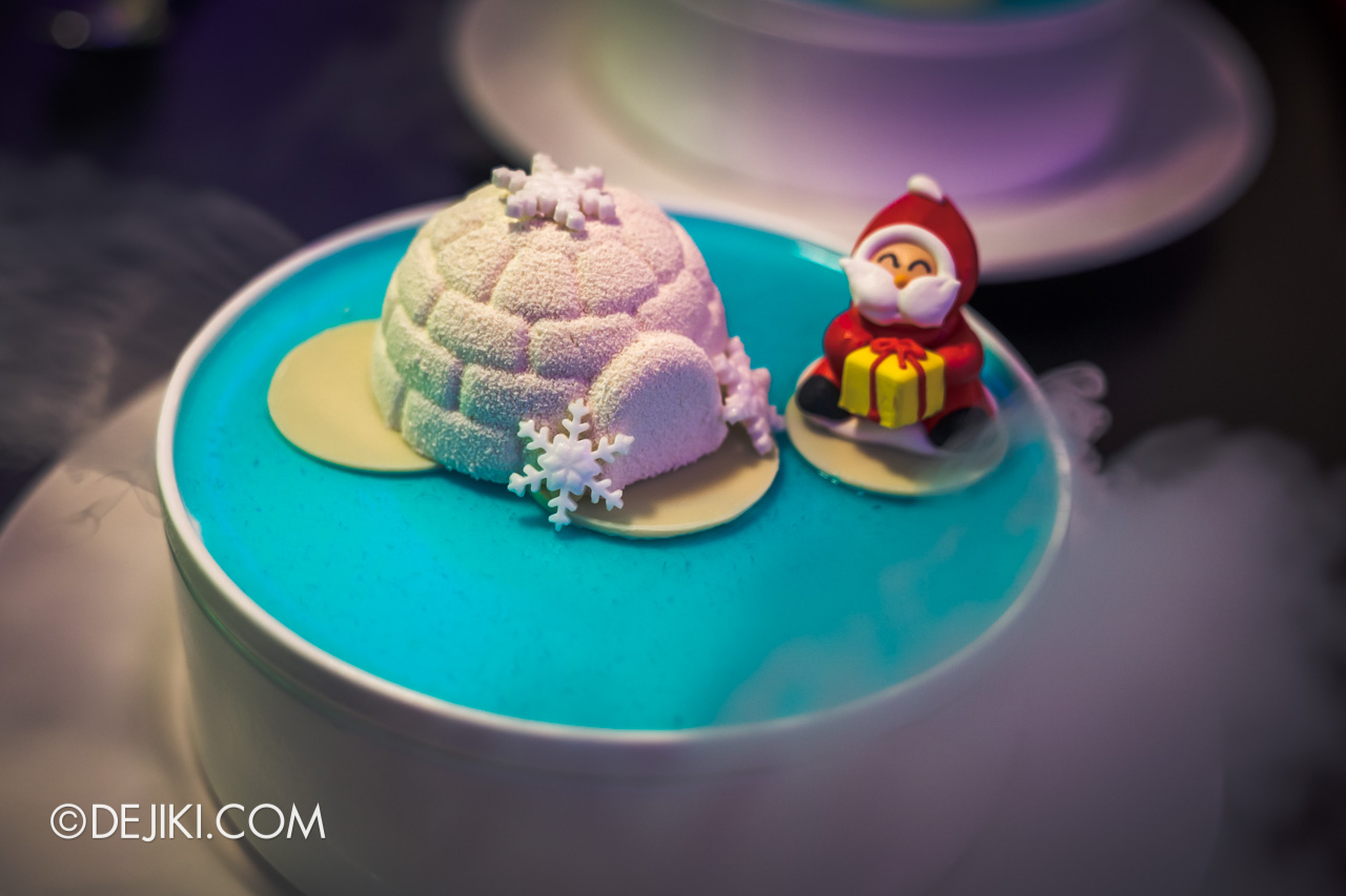 Universal Studios Singapore Its Showtime Premium Christmas Experience Tinsel Tavern Dessert Vanilla Santa Claus Igloo