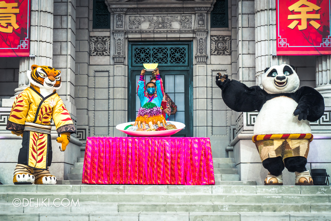 Universal Studios Singapore Its Showtime Premium Experience CNY Lunar New Year 3 Universal Lo Hei 5 Master Tigress and Po Kung Fu Panda
