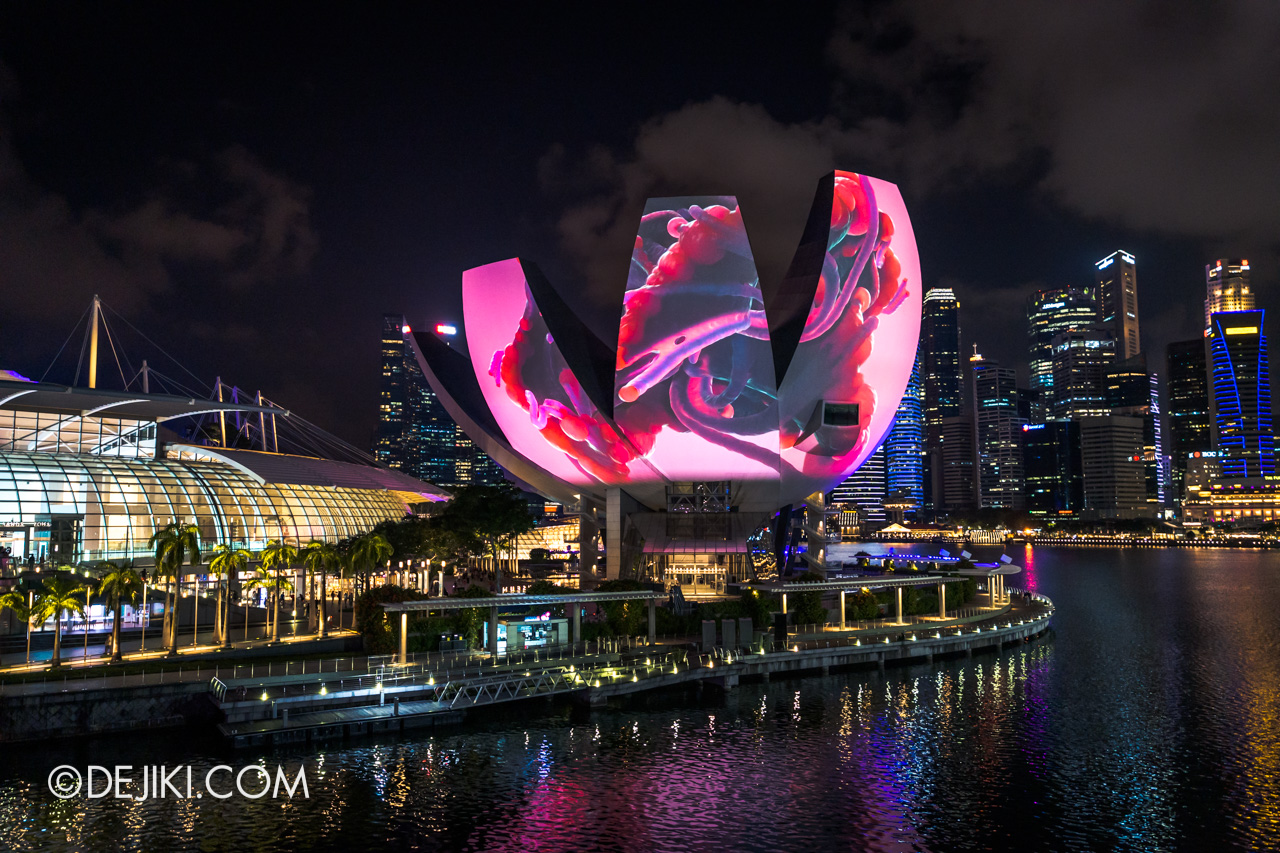 i Light Singapore 2022 1 MOTHEREARTH ClimateChange Data Sculpture at Marina Bay Sands ArtScience Museum closeup