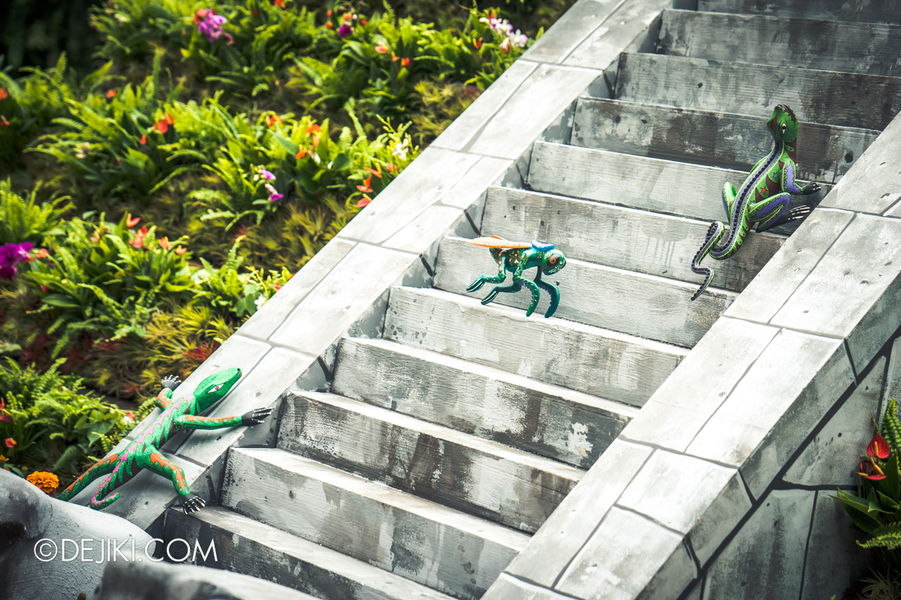 Gardens by the Bay Flower Dome Hanging Gardens Mexican Roots 5 pyramid steps