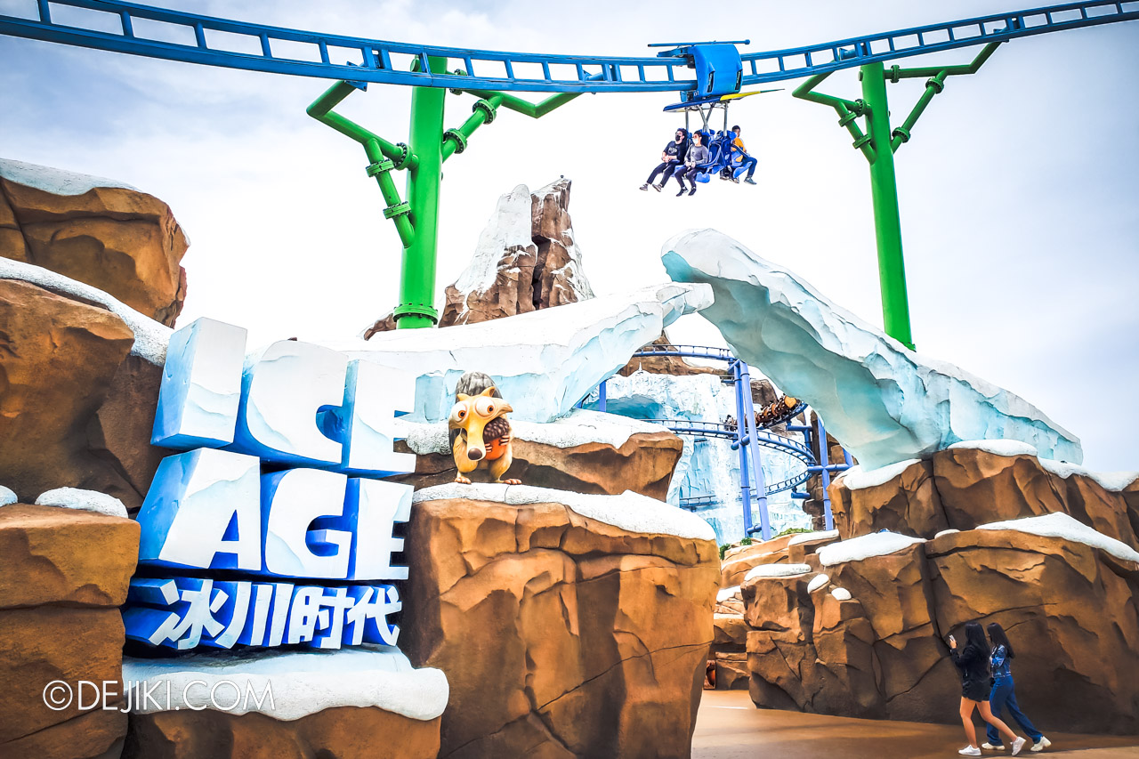 Genting SkyWorlds Theme Park Photo Tour 5 Ice Age zone marker with Samba Gliders in background