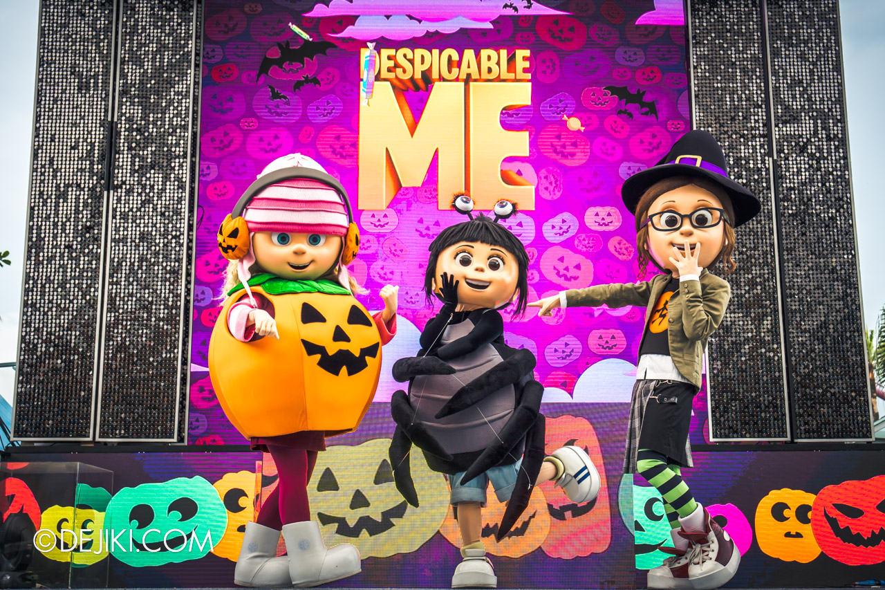 USS Trick or Thrills Daytime Halloween event Despicable Me Meet Greet with Gru Girls Edith Agnes Margo