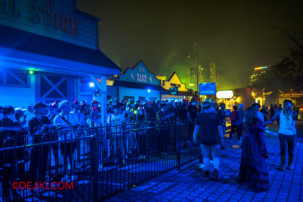 Sunway Lagoon Nights of Fright 8 NOF8 Queues at haunted houses