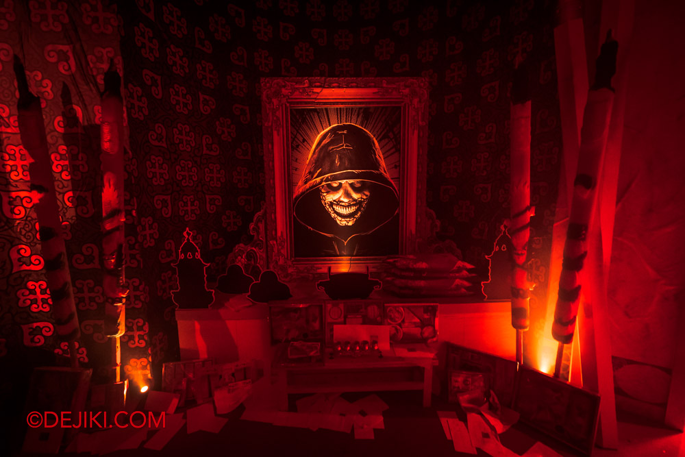 USS Halloween Horror Nights 10 Haunted House Killustrator The Final Chapter Hero altar