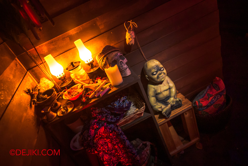 USS Halloween Horror Nights 10 Scare Zone The Hunt for Pontianak 5 hut cursed items closeup