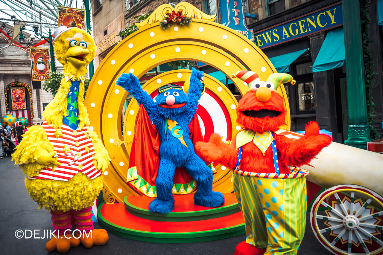 Universal Studios Singapore Park Update 2022 A Universal Christmas Meet and Greet New York Sesame Street Big Bird Grover Elmo