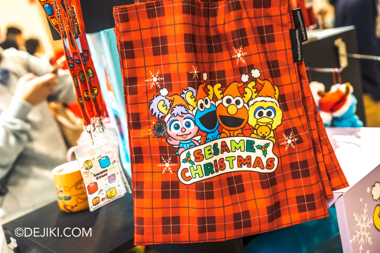 Universal Studios Singapore Park Update 2022 A Universal Christmas Merchandise at USS Store Sesame Street tote bag