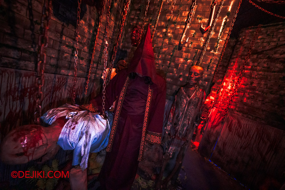 USS Halloween Horror Nights 11 Mega Review by Dejiki Rebirth of The Matriarch 4 Ritual Sacrifice