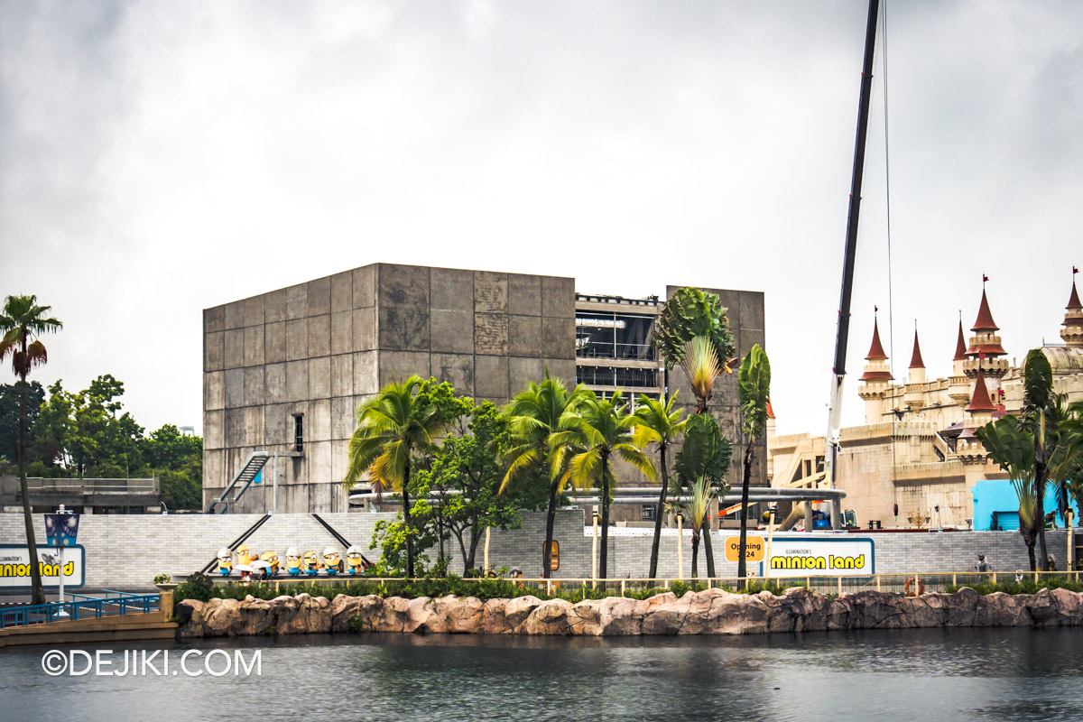 Universal Studios Singapore Park Update Minion Land Expansion Despicable Me Minion Mayhem and Carousel ride construction