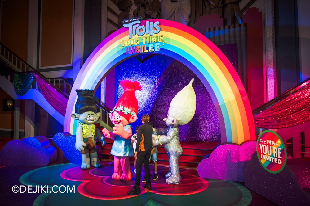 Universal Studios Singapore Park Update Pantages Hollywood Theater Trolls Hug Time Jubilee Meet and Greet session