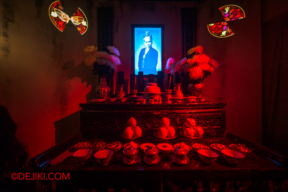 USS Halloween Horror Nights 11 Haunted Houses Feature by Dejiki Rebirth of the Matriarch 11 The Altar Room Offerings