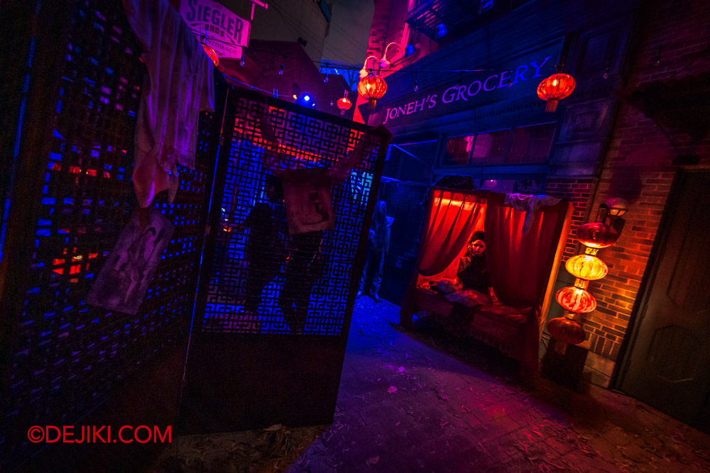USS Halloween Horror Nights 11 Scare Zones Feature by Dejiki Dead Mans Wharf Zone 7 Vice is Nice Courtesan Area