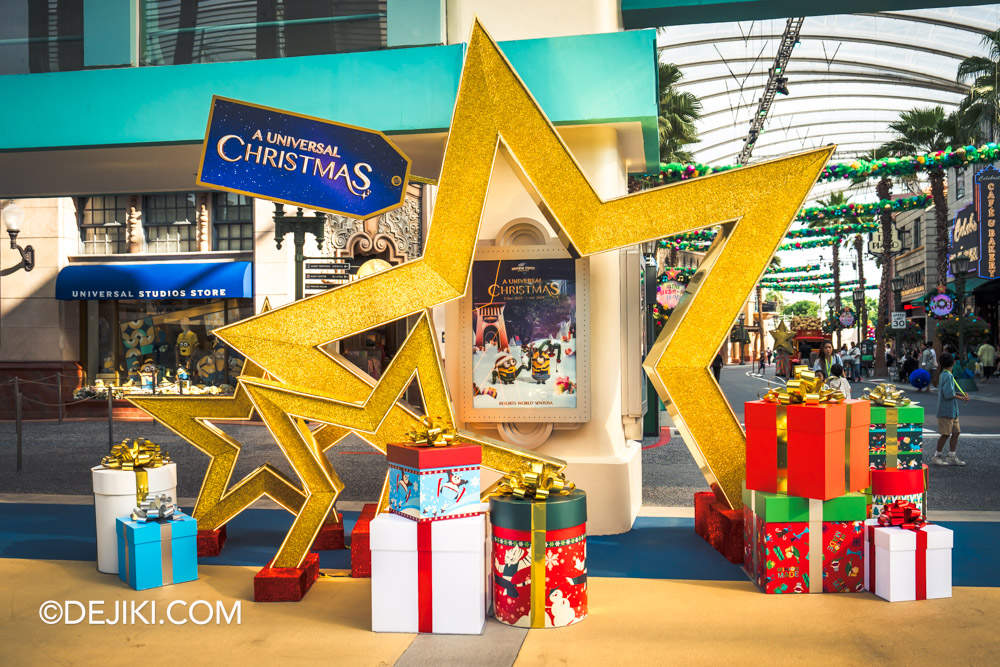 Universal Studios Singapore A Universal Christmas Event Park Update 1 Star and Presents