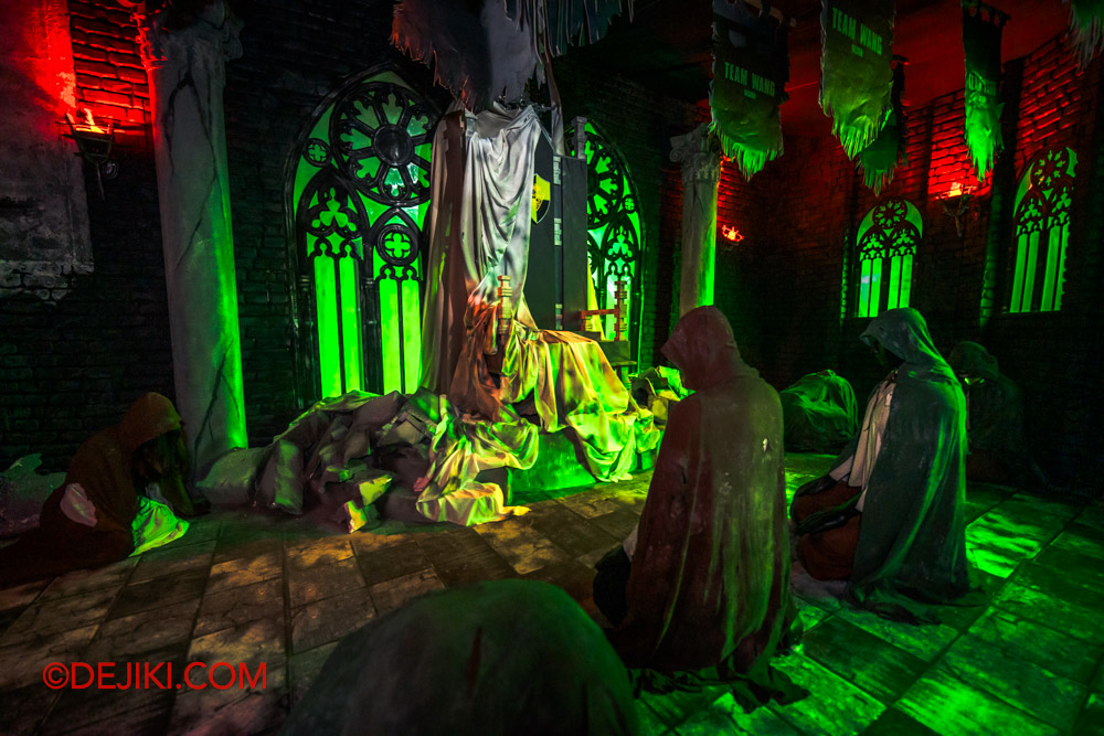 USS Halloween Horror Nights 12 Review by Dejiki Haunted House Under The Castle by TEAM WANG design 1 Great Hall