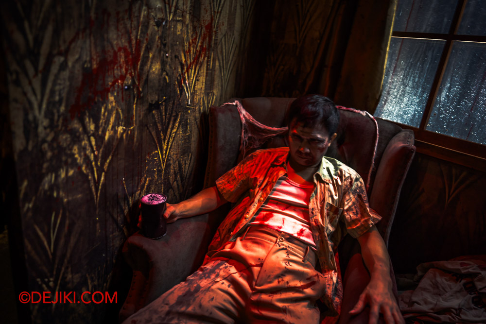 USS Halloween Horror Nights 12 Review by Dejiki Haunted Singapores Most Haunted 3 wardrobe