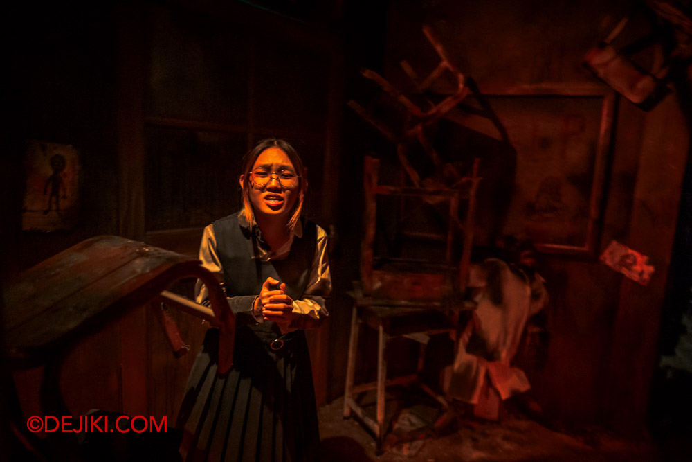 USS Halloween Horror Nights 12 Review by Dejiki Haunted Singapores Most Haunted 4 student