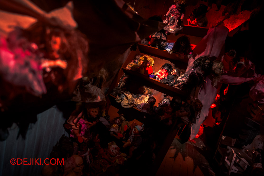 USS Halloween Horror Nights 12 Review by Dejiki Haunted Singapores Most Haunted 5 dolls