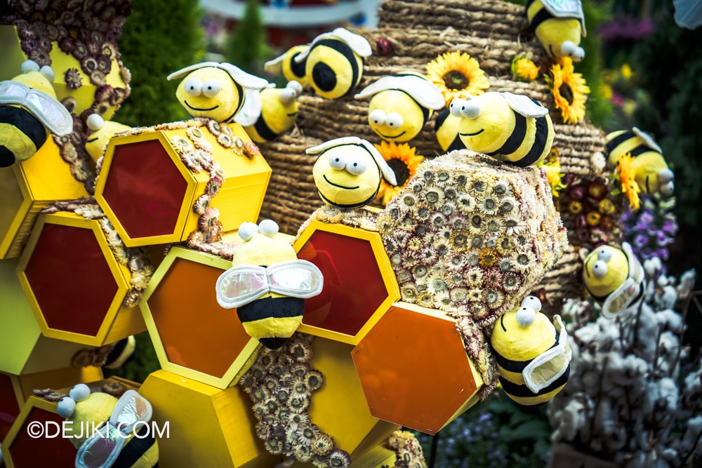 Gardens by the Bay Carnival of Flowers Australian Themed Floral Display 4 Floral Parade Red Tractor with Honeycomb Flowers and Bees