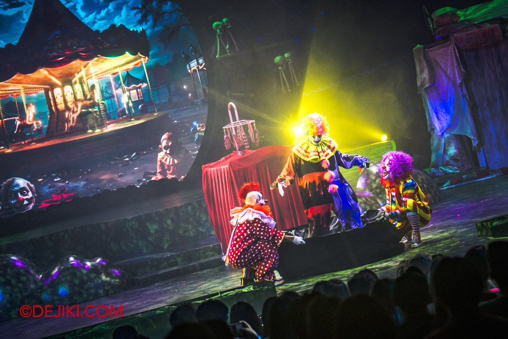 USS Halloween Horror Nights 12 Review by Dejiki Dark Dreams Show 5 Clowns 7 Magic Quick Change