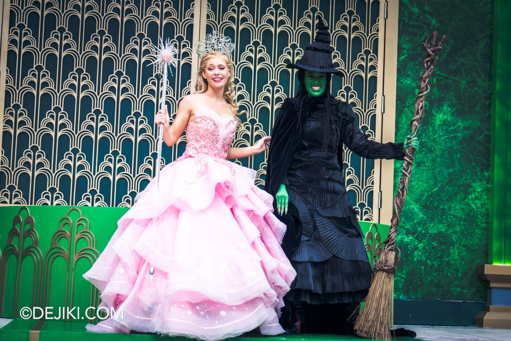 Universal Studios Singapore A Universal Christmas 2024 Wicked Meet and Greet Emerald City Glinda and Elphaba